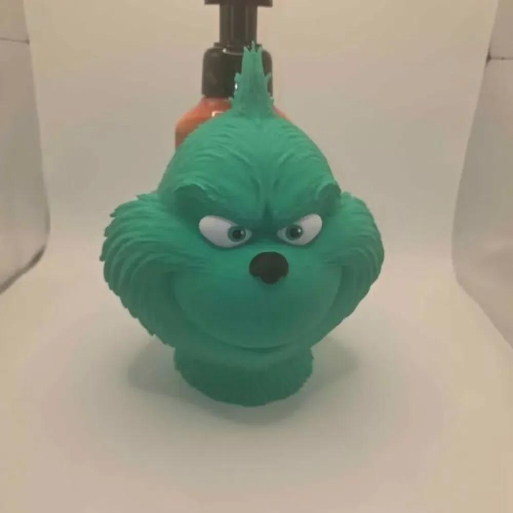 I’m selling these fun, 3D-printed Grinch-inspired soap dispensers. They are the